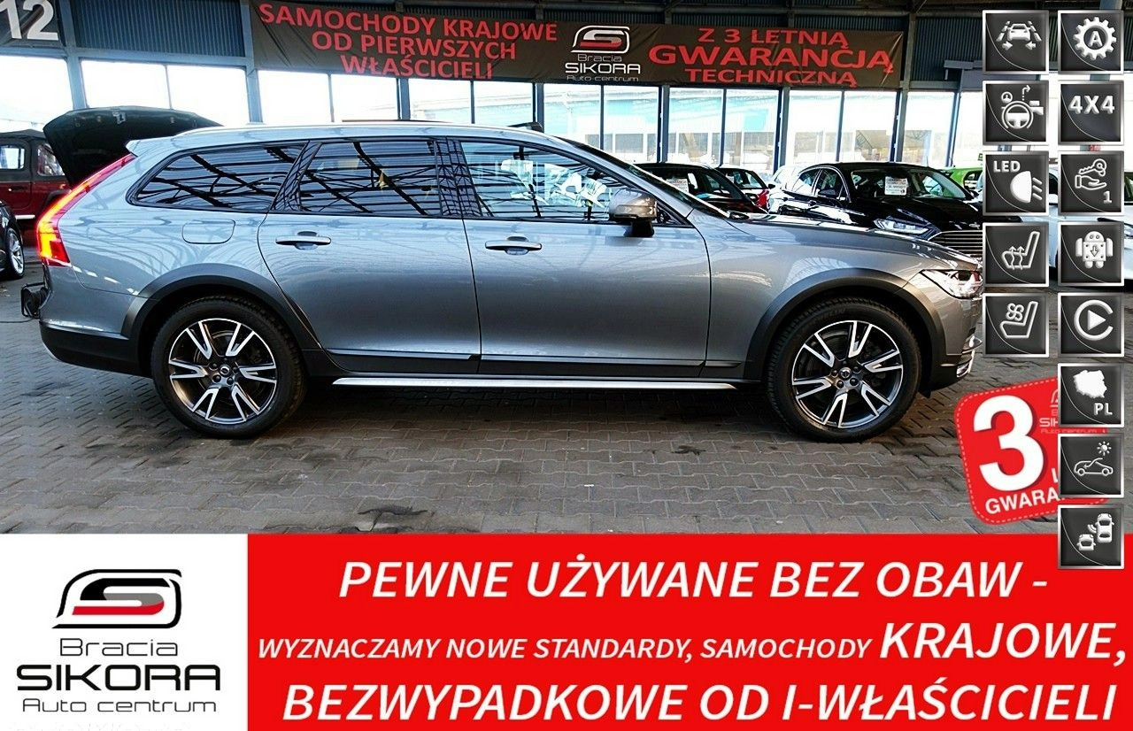 samochody osobowe Volvo V90 Cross Country cena 189900 przebieg: 147000, rok produkcji 2019 z Zgierz